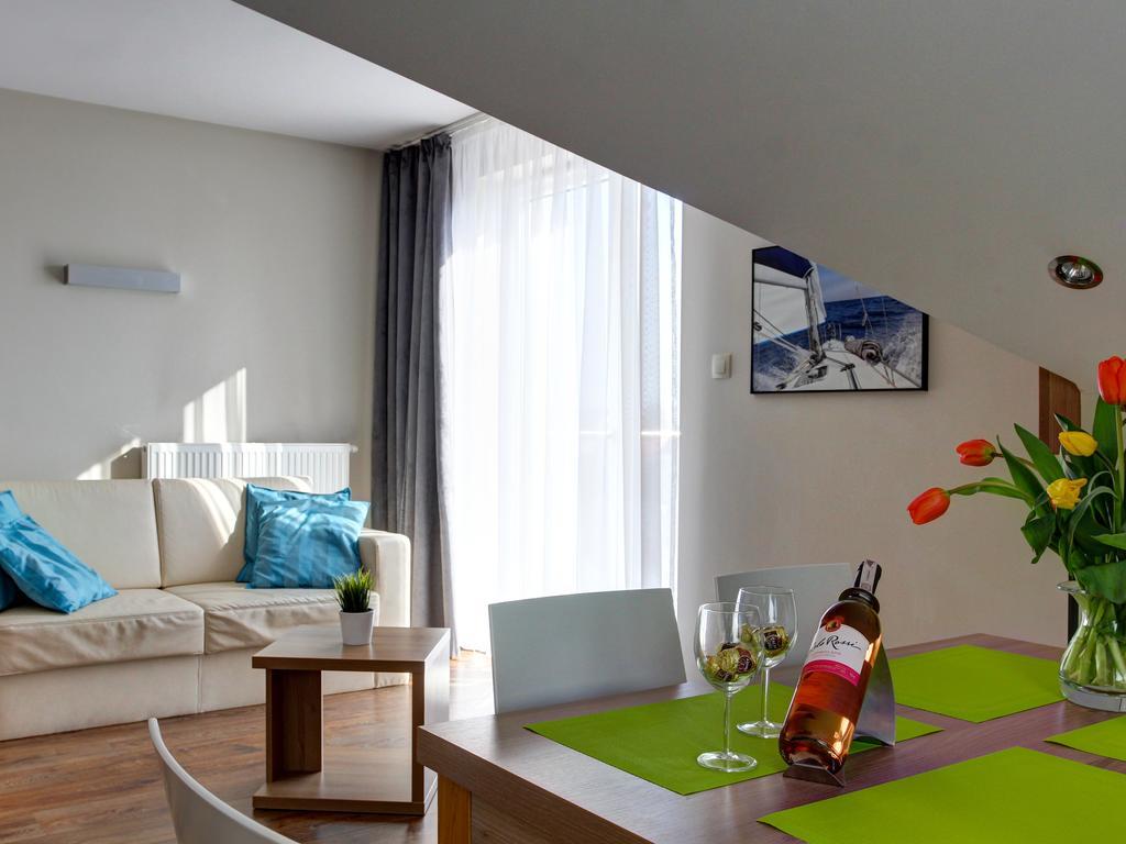 Marina Jastarnia Apartamenty W Budynku Z Basenem ภายนอก รูปภาพ