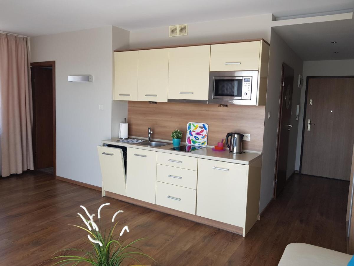 Marina Jastarnia Apartamenty W Budynku Z Basenem ภายนอก รูปภาพ