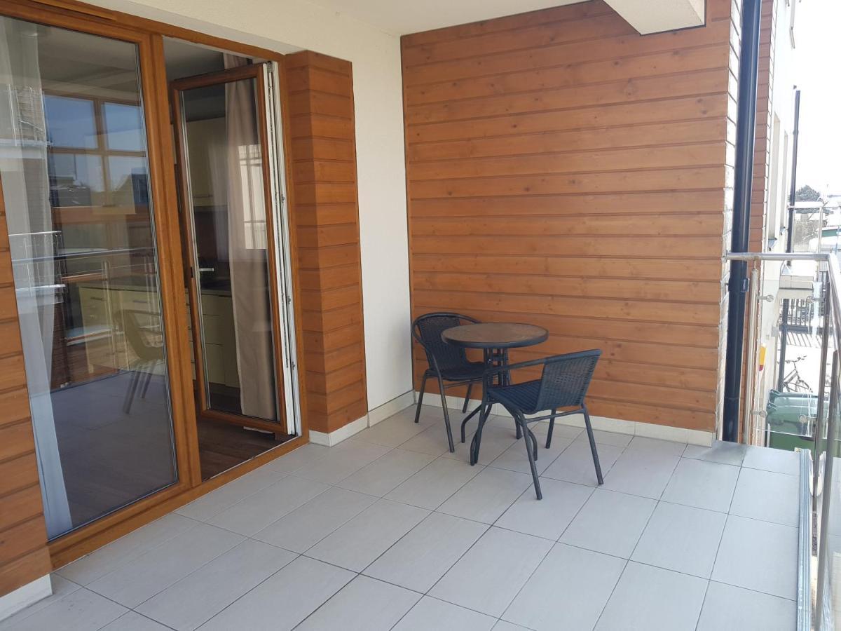 Marina Jastarnia Apartamenty W Budynku Z Basenem ภายนอก รูปภาพ